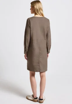 Cordkleid mit Split Neck