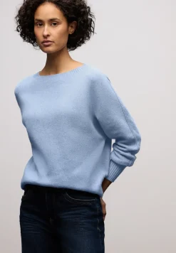 Cosy Dolman Pullover