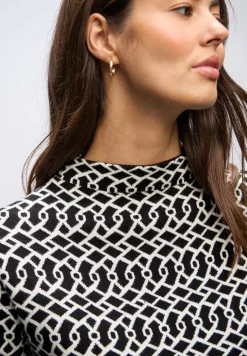 Cosy Jacquard Pullover