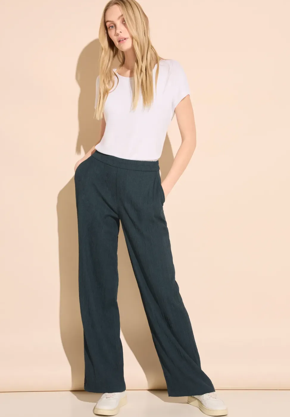 Crash Wide Leg Hose