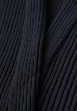 Cutline Cardigan