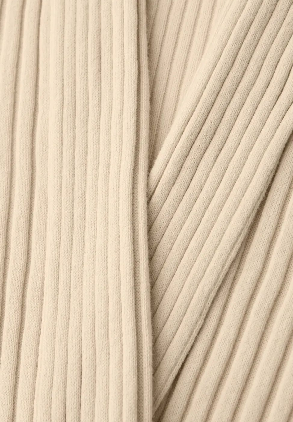 Cutline Cardigan