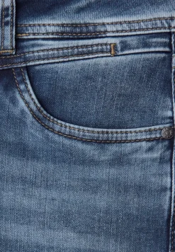 Destroyed Look Jeans