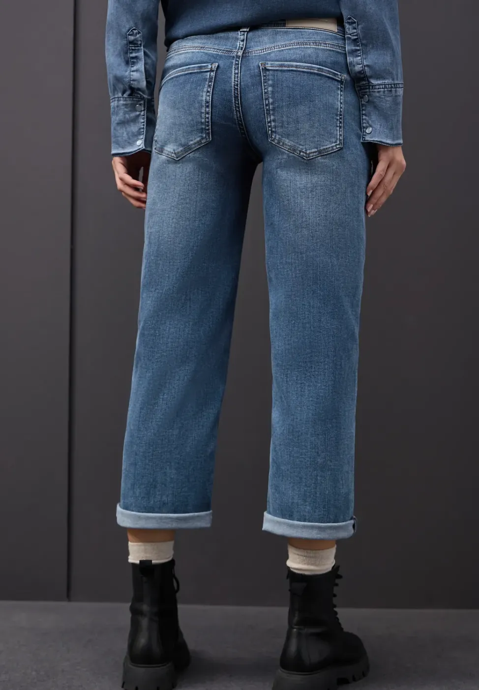 Destroyed Look Jeans
