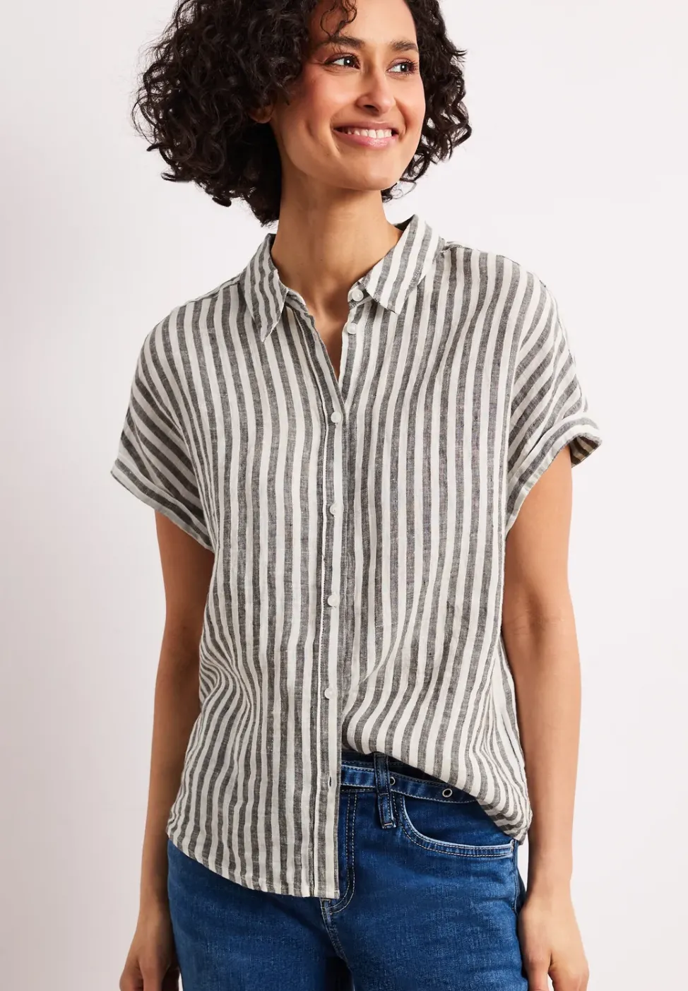 Dropped Shoulder Bluse aus Leinen