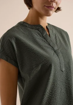 Dropped Shoulder Bluse in Seersuckerqualität