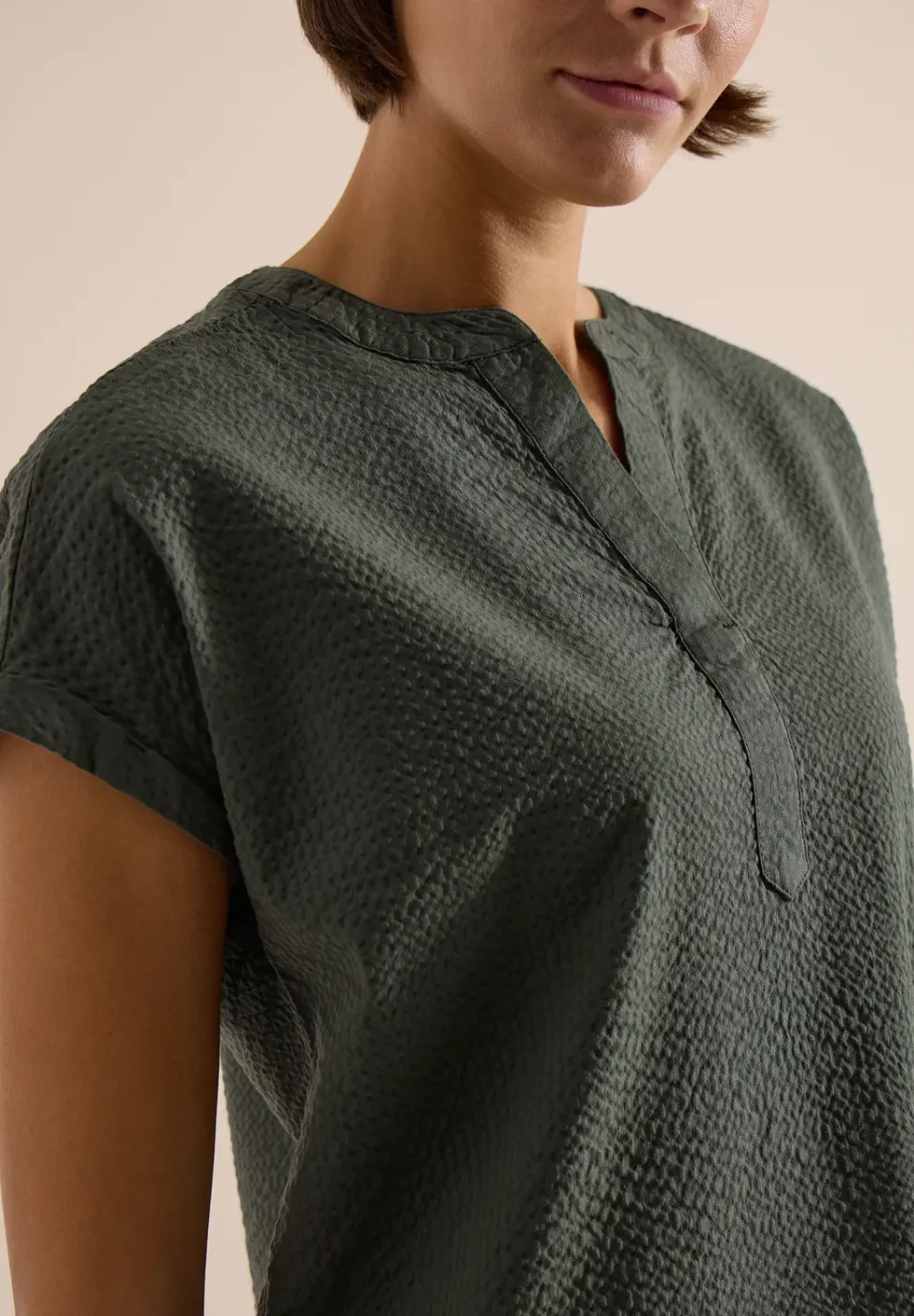Dropped Shoulder Bluse in Seersuckerqualität