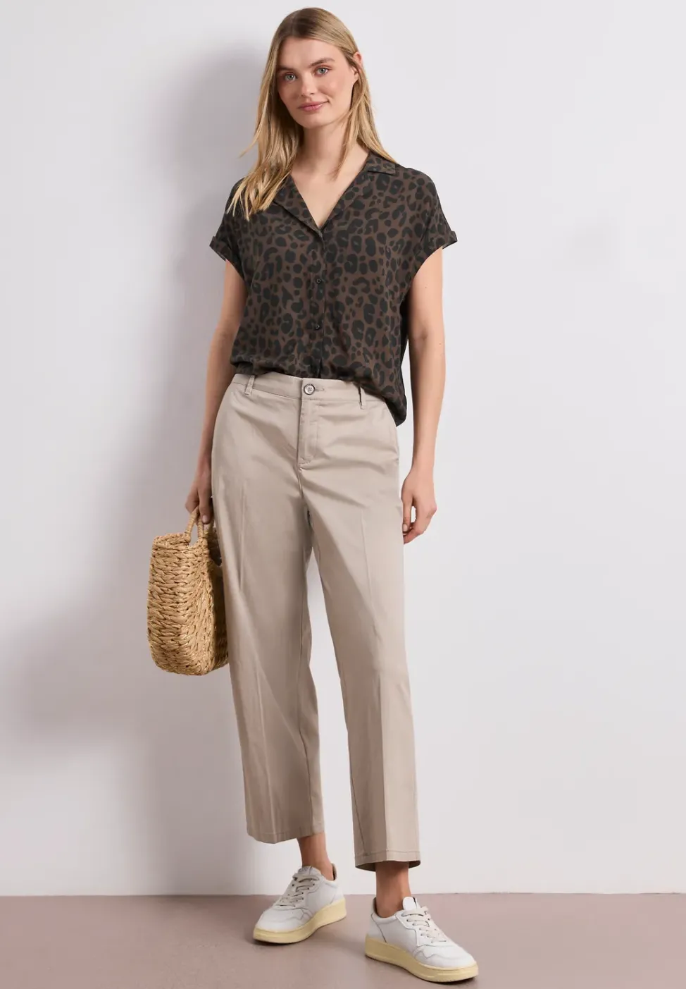 Dropped Shoulder Bluse mit Bowling-Kragen