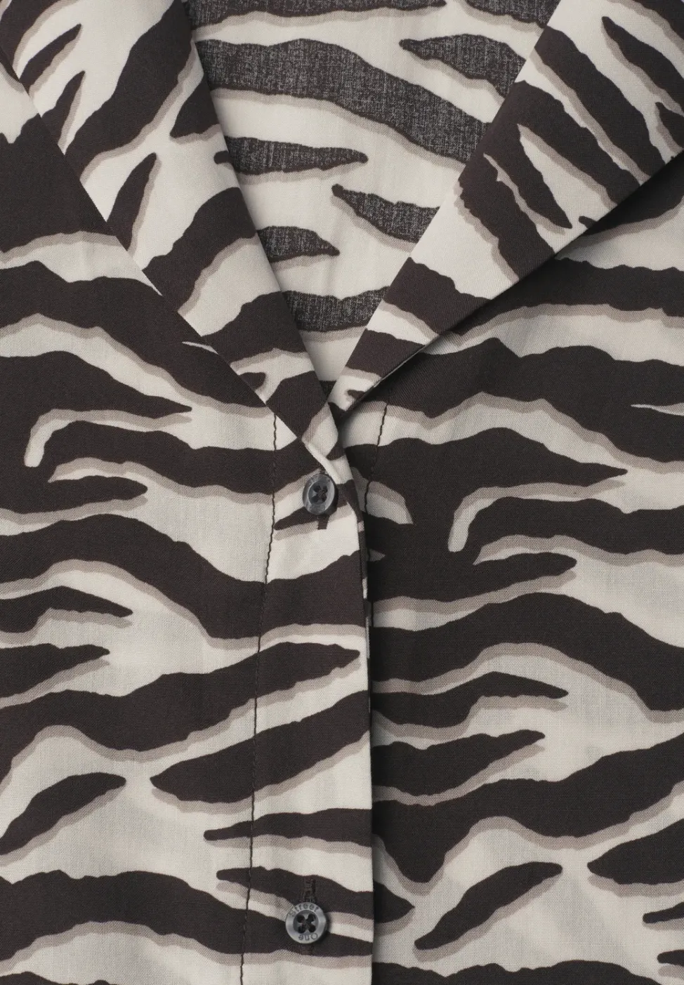 Dropped Shoulder Bluse mit Bowling-Kragen