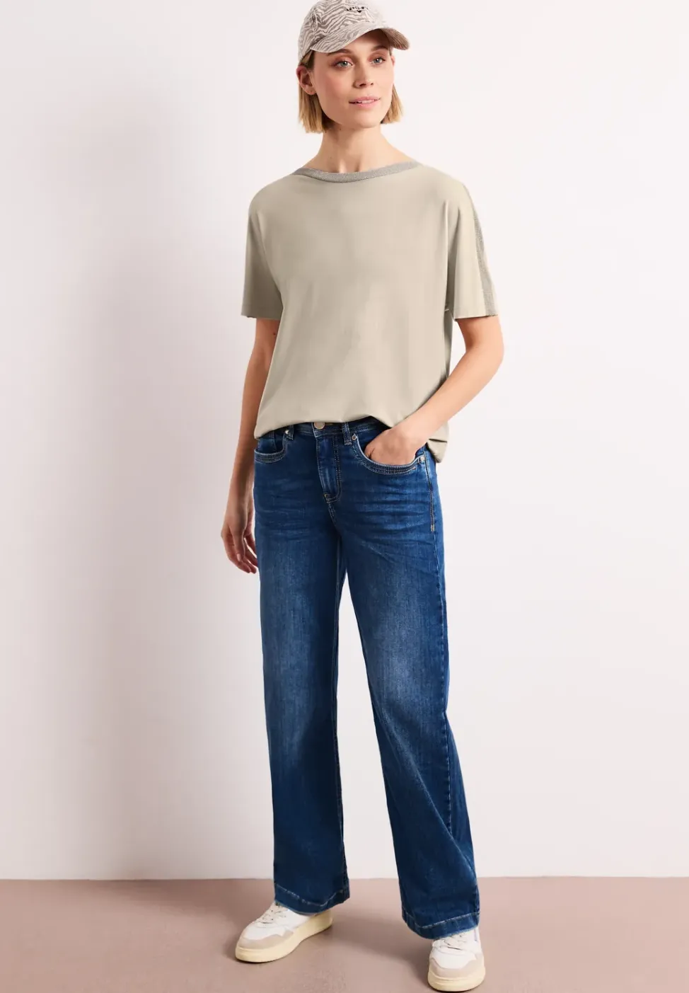Dropped Shoulder Shirt mit Glitzer