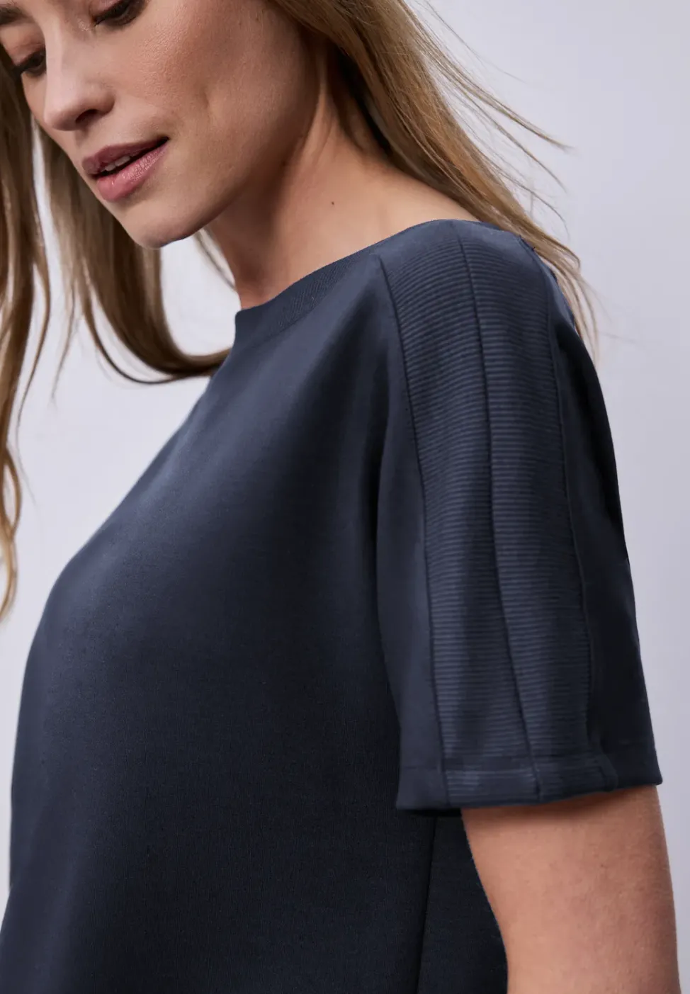 Dropped Shoulder Shirt mit Rippdetail