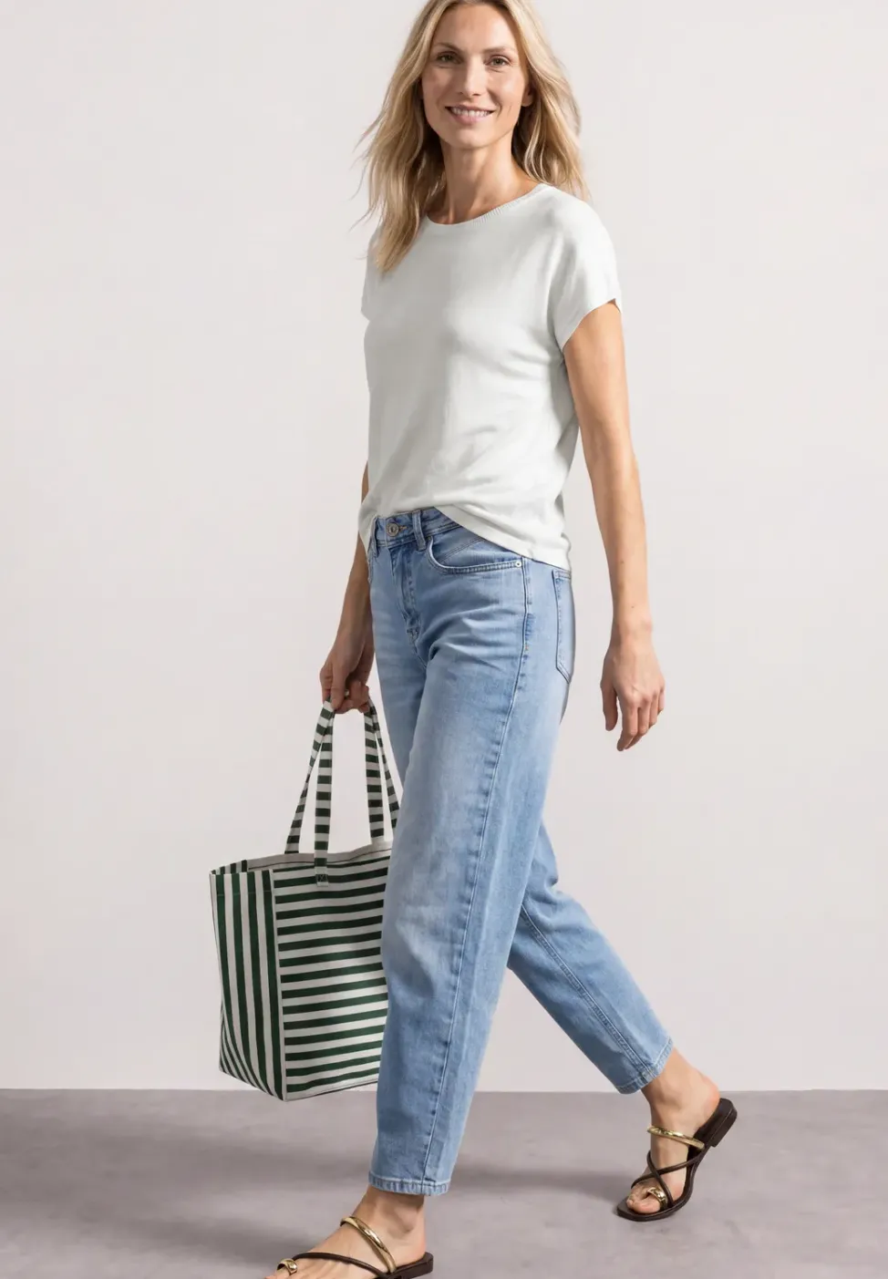 Dropped Shoulder Shirt mit Rundhals
