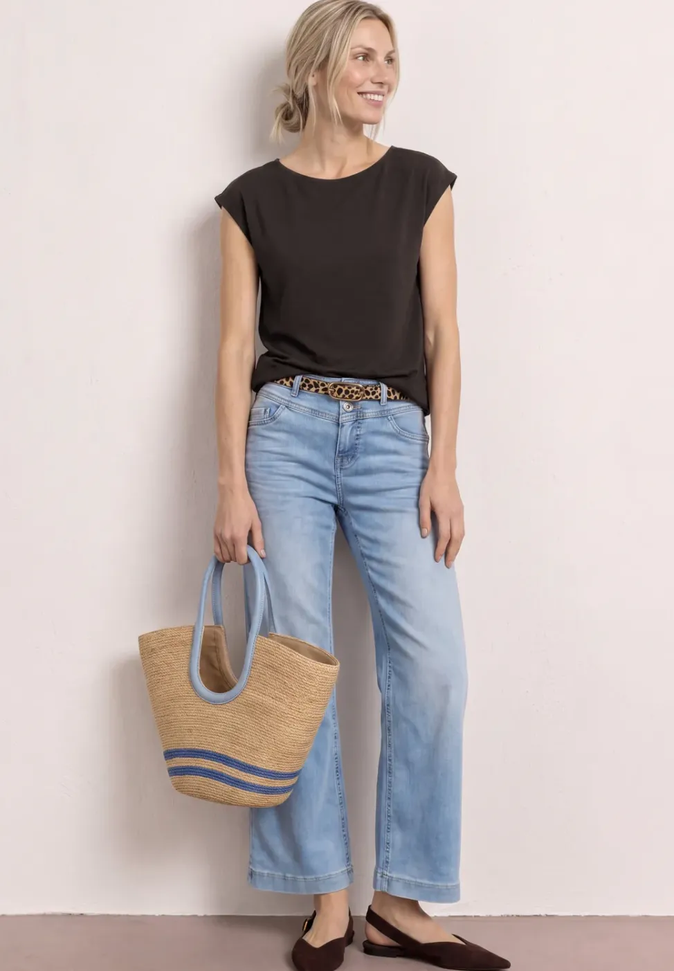 Dropped Shoulder Shirt mit U-Boot-Ausschnitt