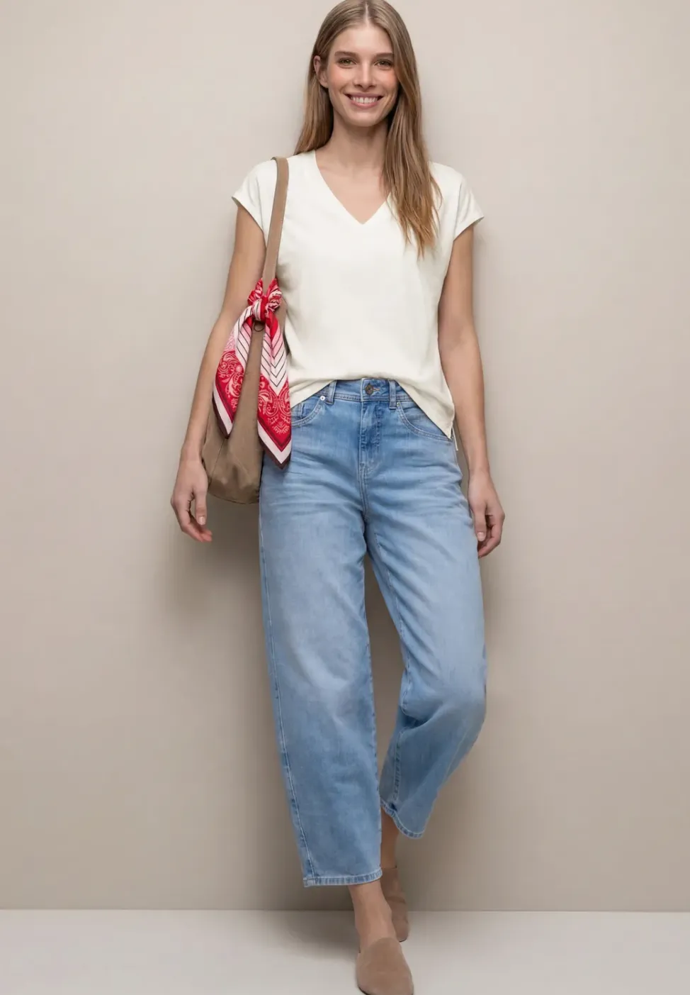 Dropped Shoulder Shirt mit V-Neck