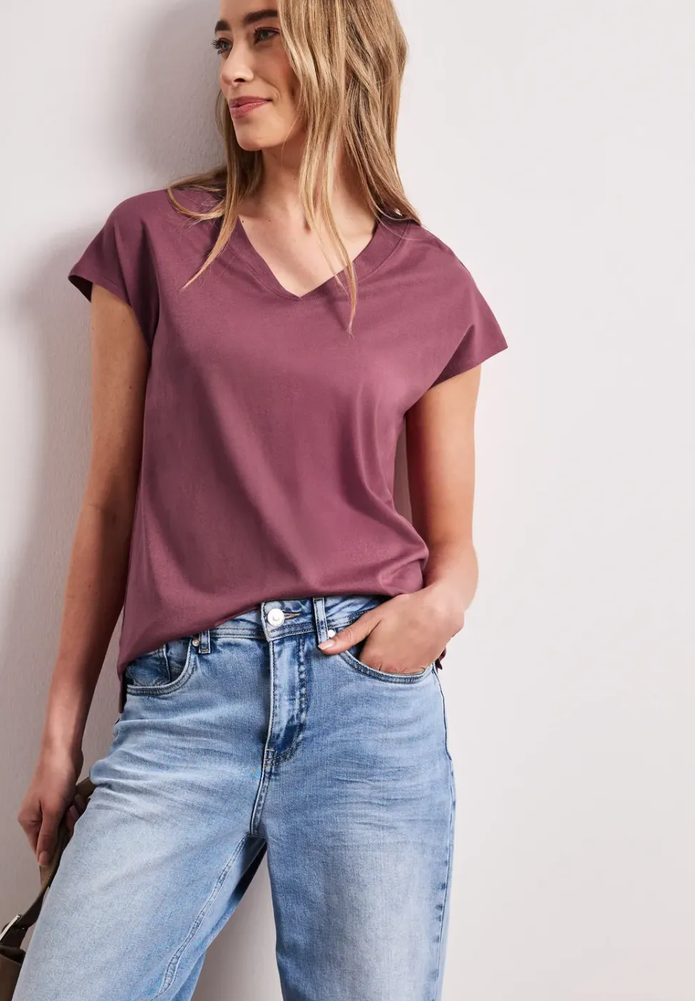 Dropped Shoulder Shirt mit V-Neck