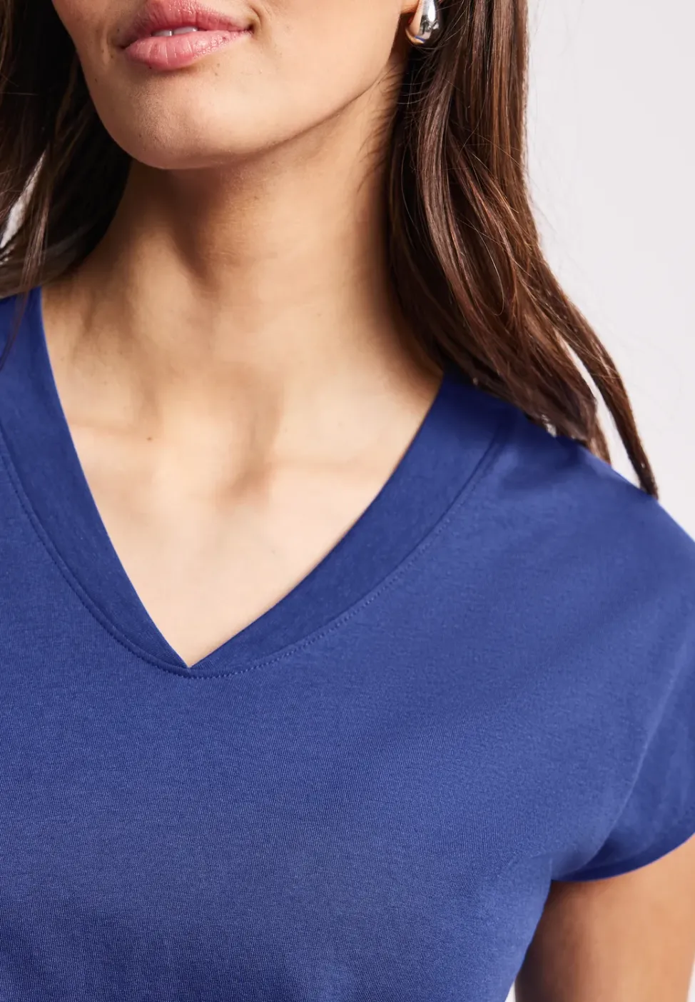Dropped Shoulder Shirt mit V-Neck