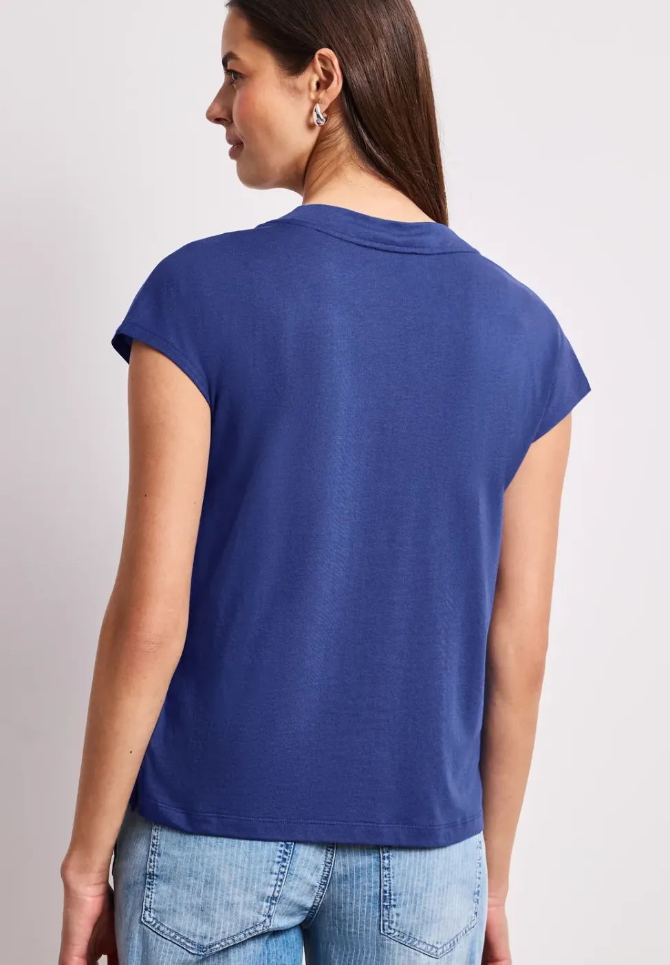 Dropped Shoulder Shirt mit V-Neck