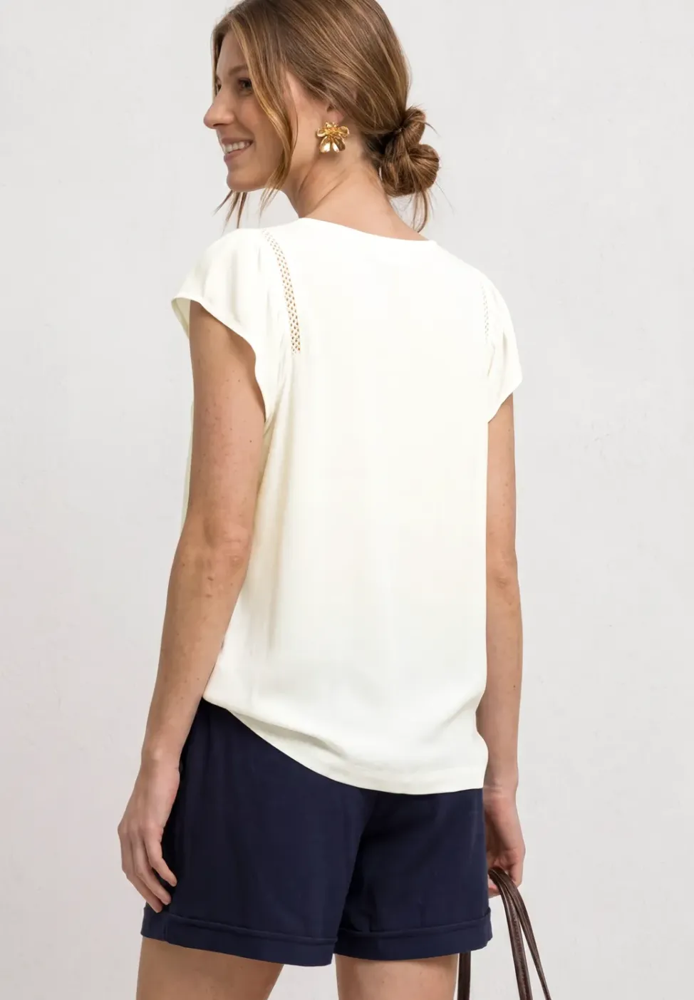 Dropped Shoulder Shirt mit V-Neck