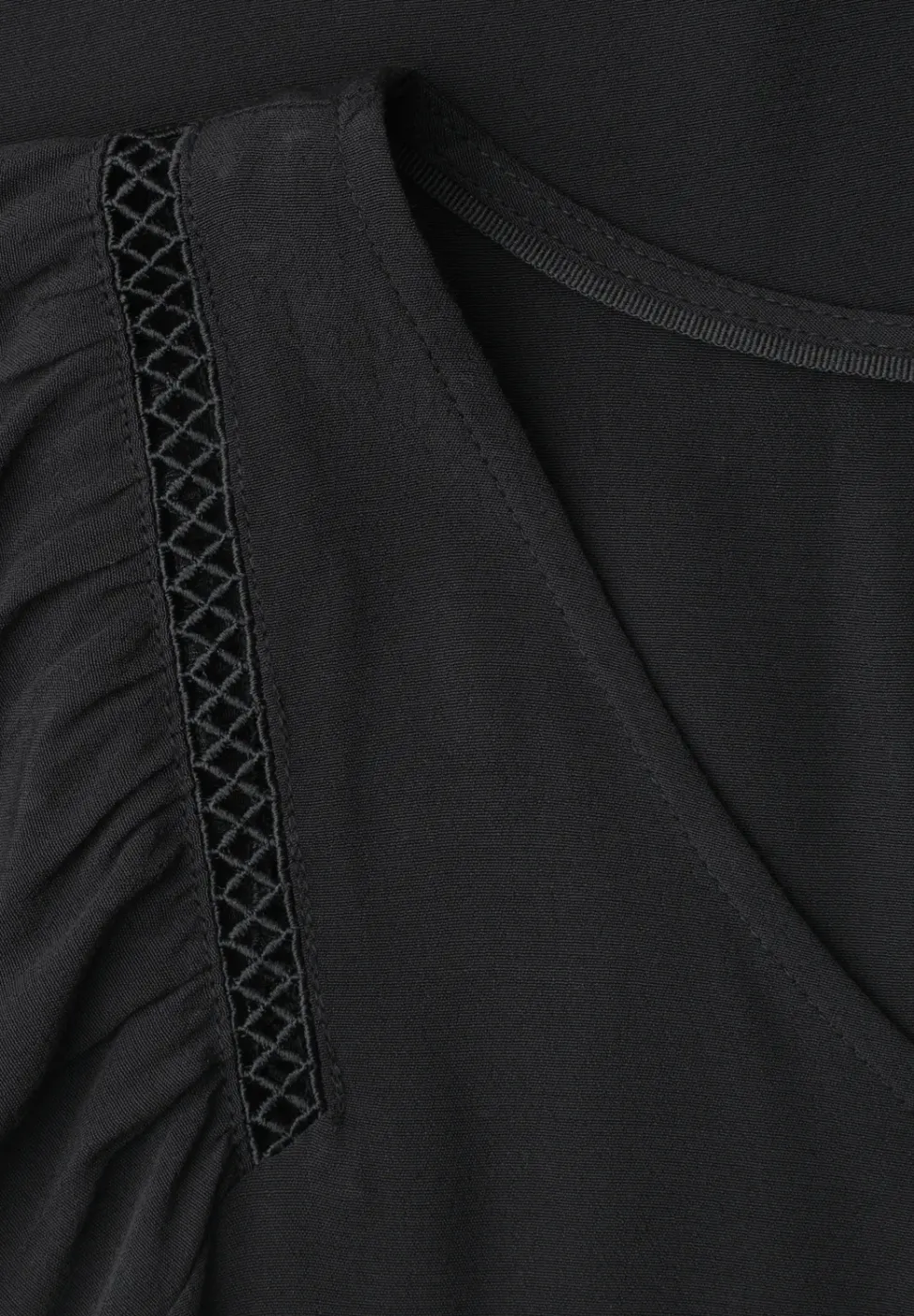 Dropped Shoulder Shirt mit V-Neck