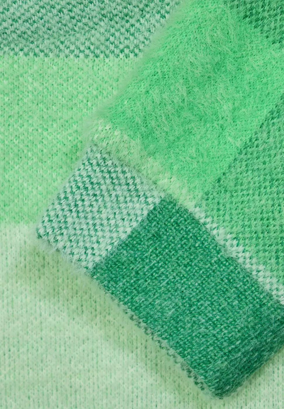 Federgarn Karoshirt