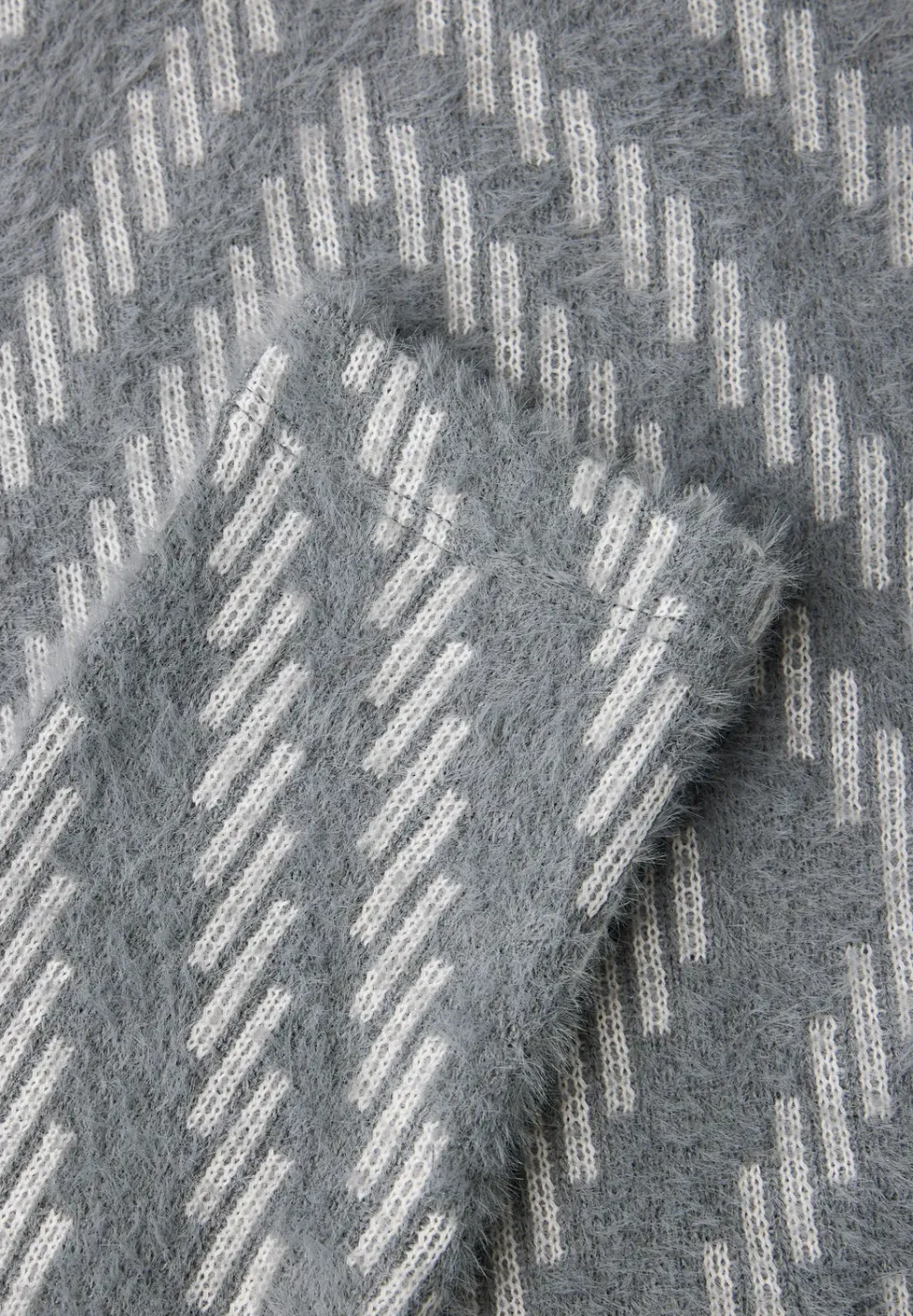 Federgarn Shirt mit Muster