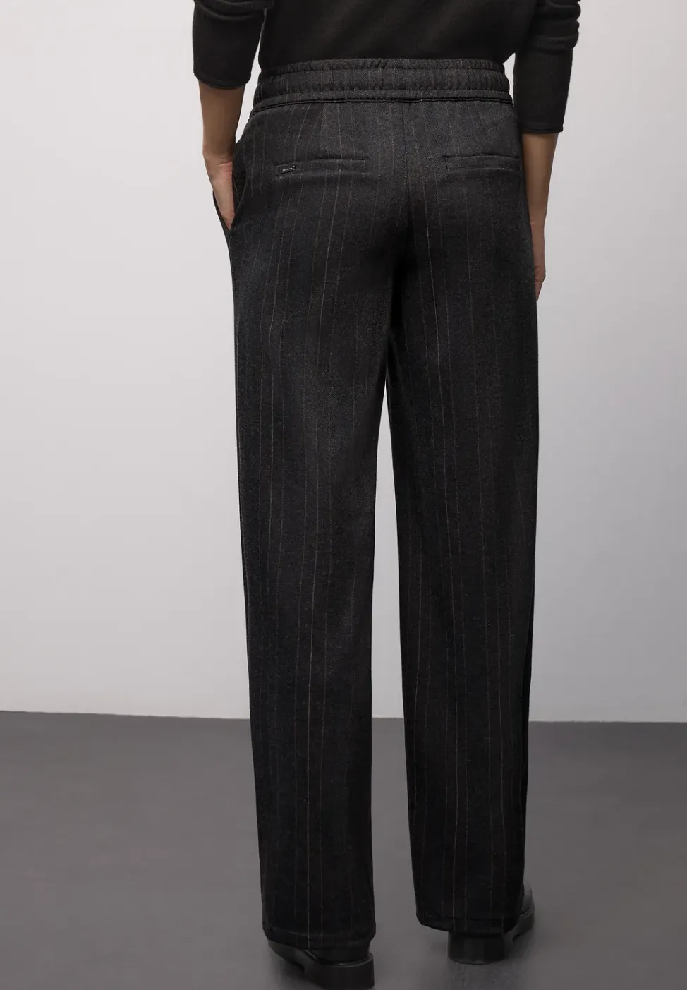 Fishbone Jacquard Hose