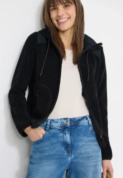 Fleecejacke mit Hoodie