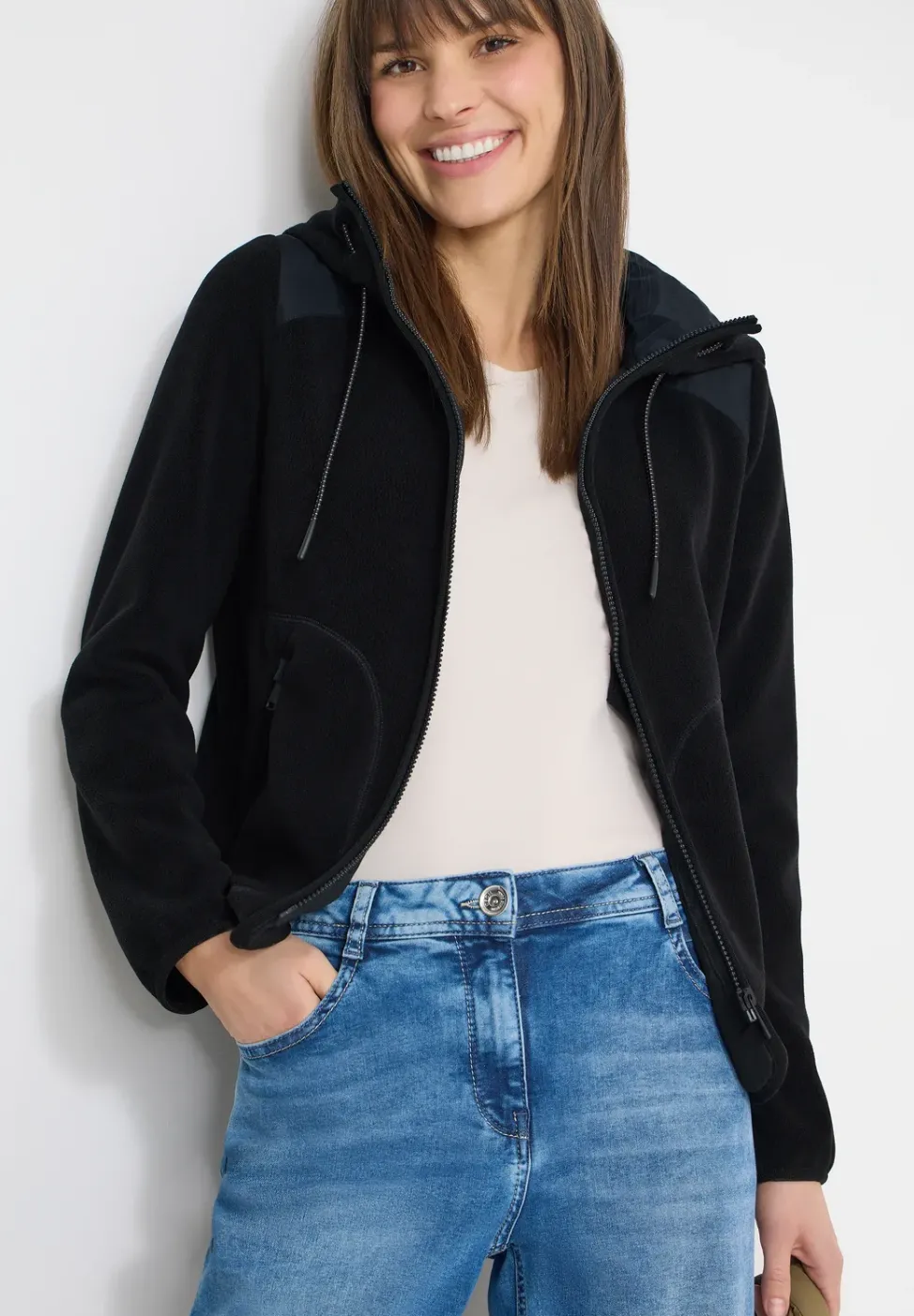 Fleecejacke mit Hoodie