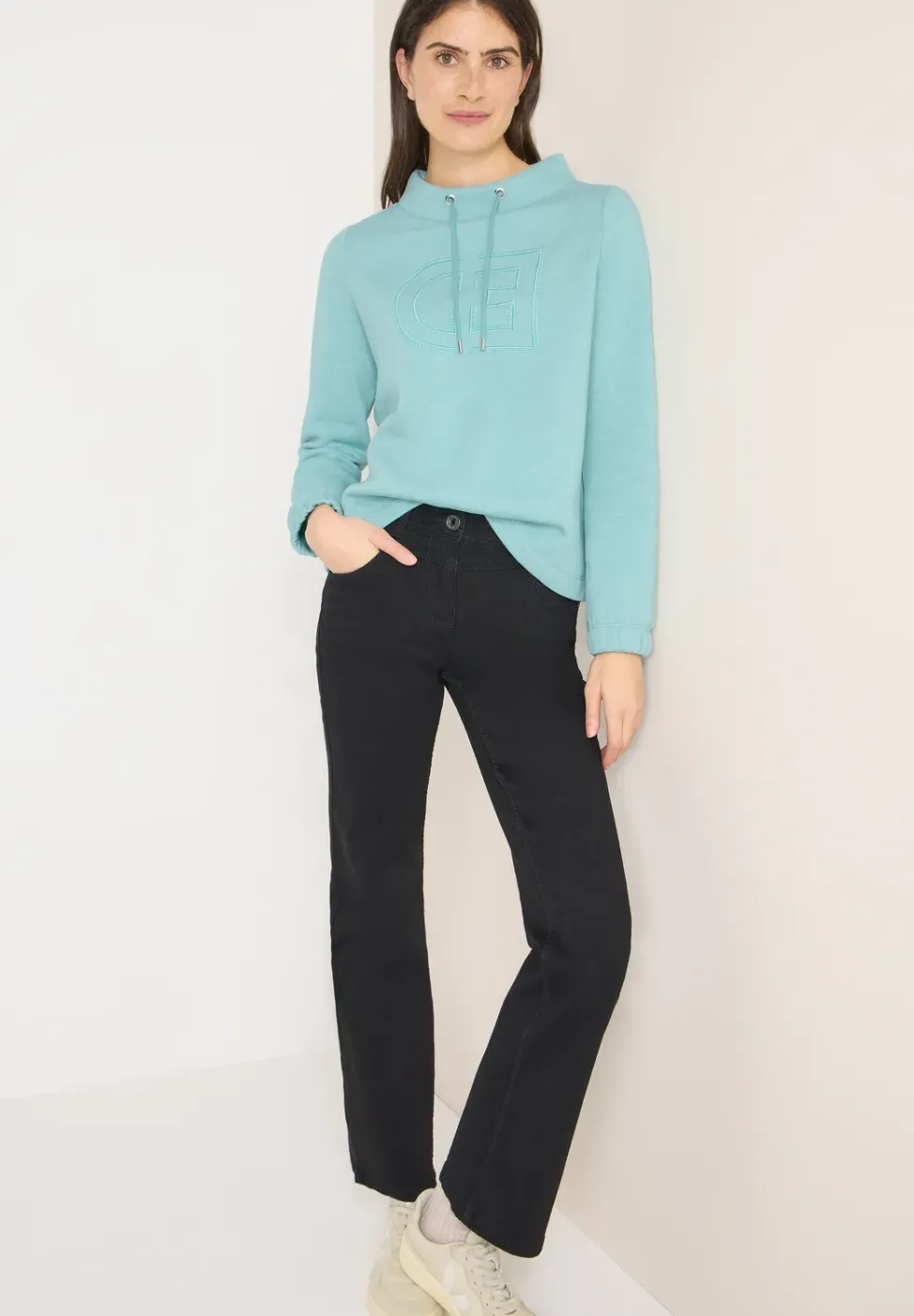 Funnelneck Sweatshirt
