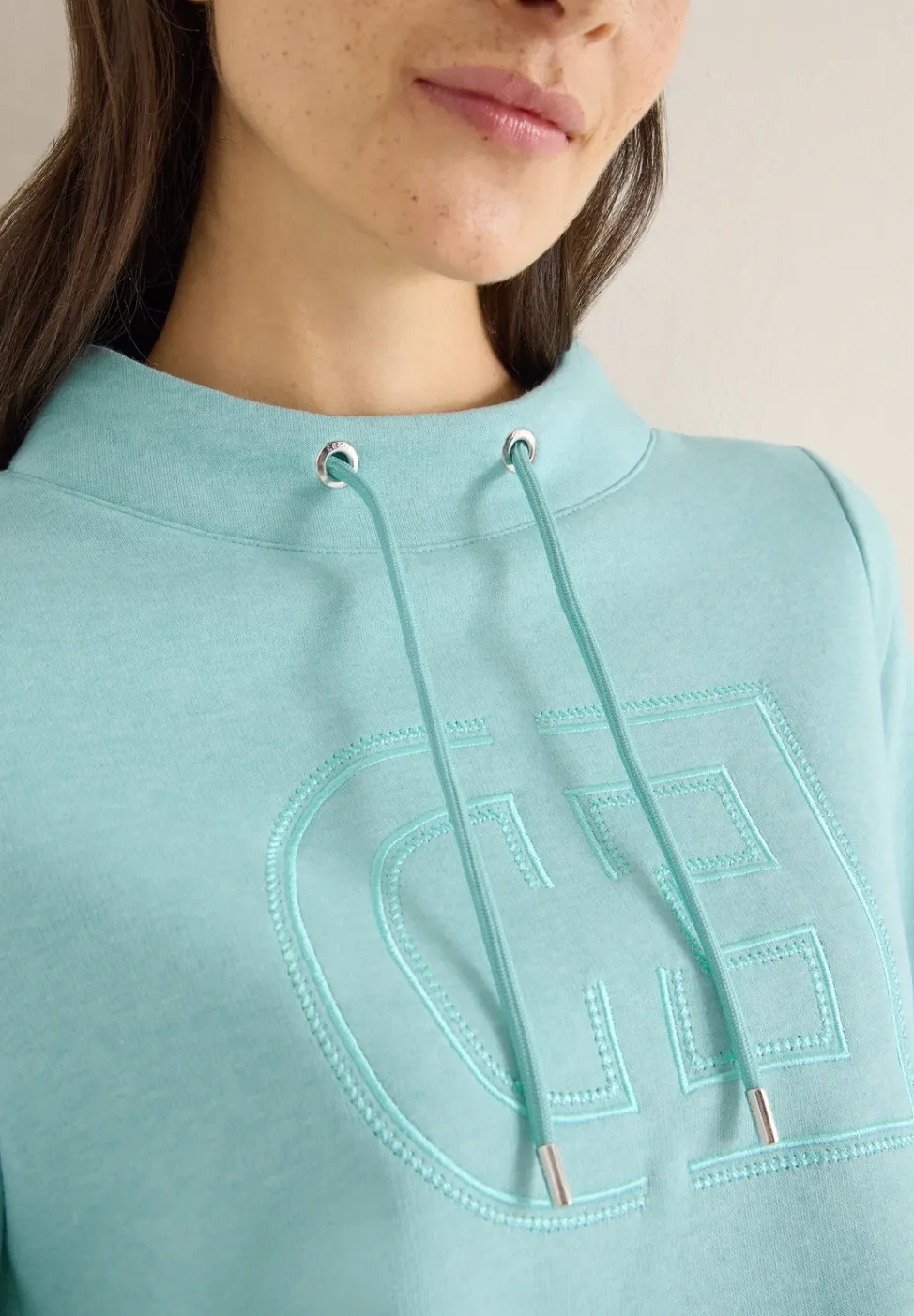 Funnelneck Sweatshirt