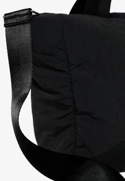 Gefütterte Tasche