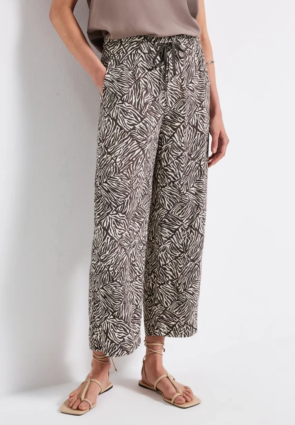 Gemusterte Wide Leg Hose