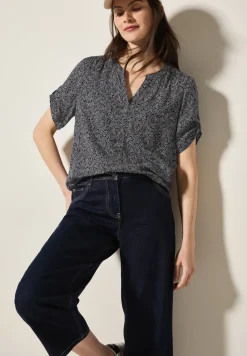 Gemusterte Bluse