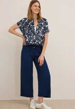 Gemusterte Bluse