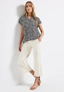 Gemusterte Bluse