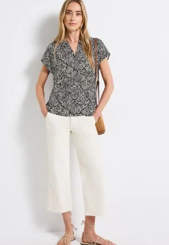 Gemusterte Bluse