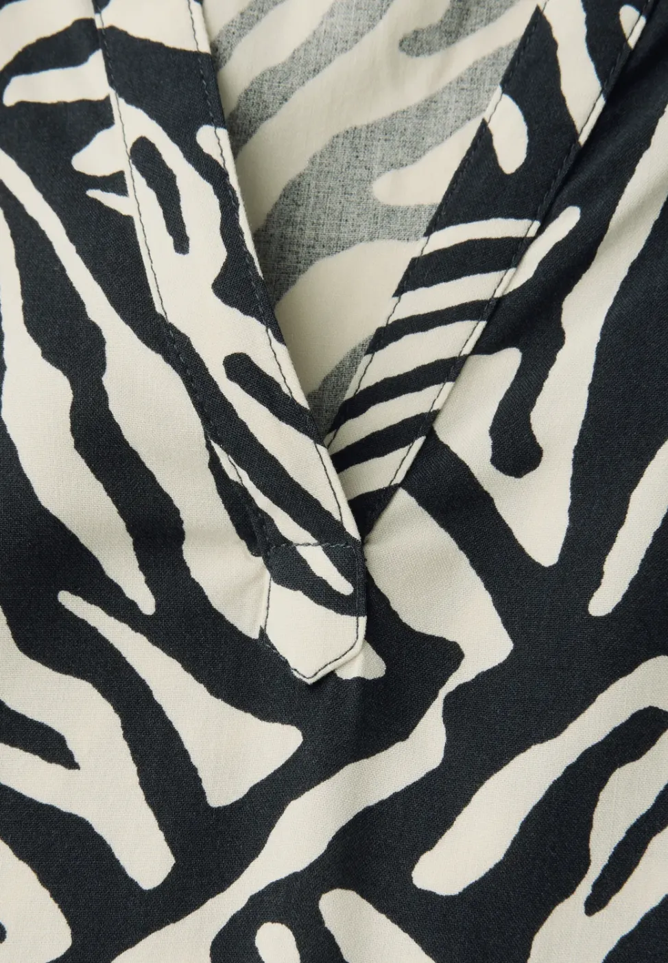 Gemusterte Bluse