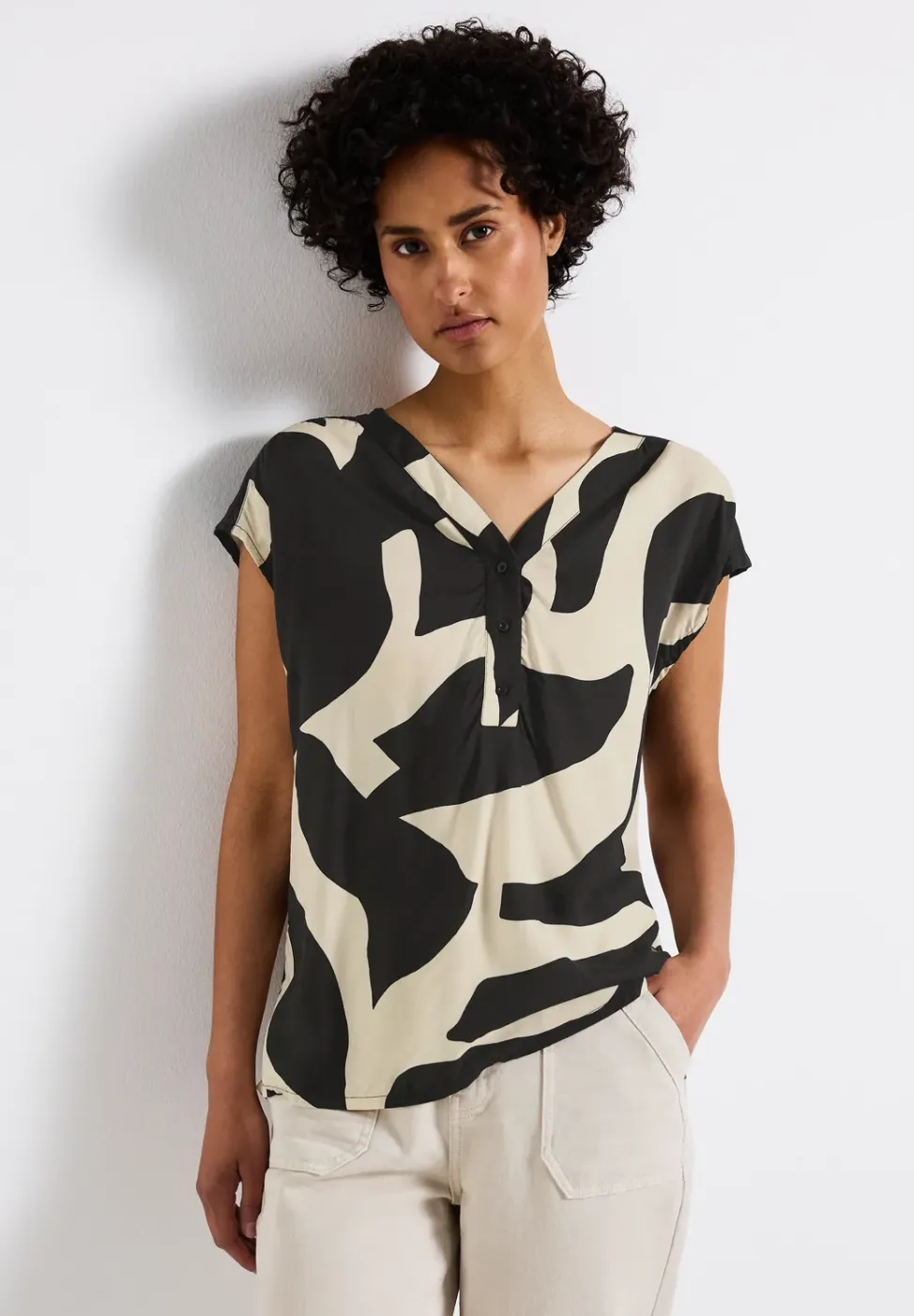 Gemusterte Bluse