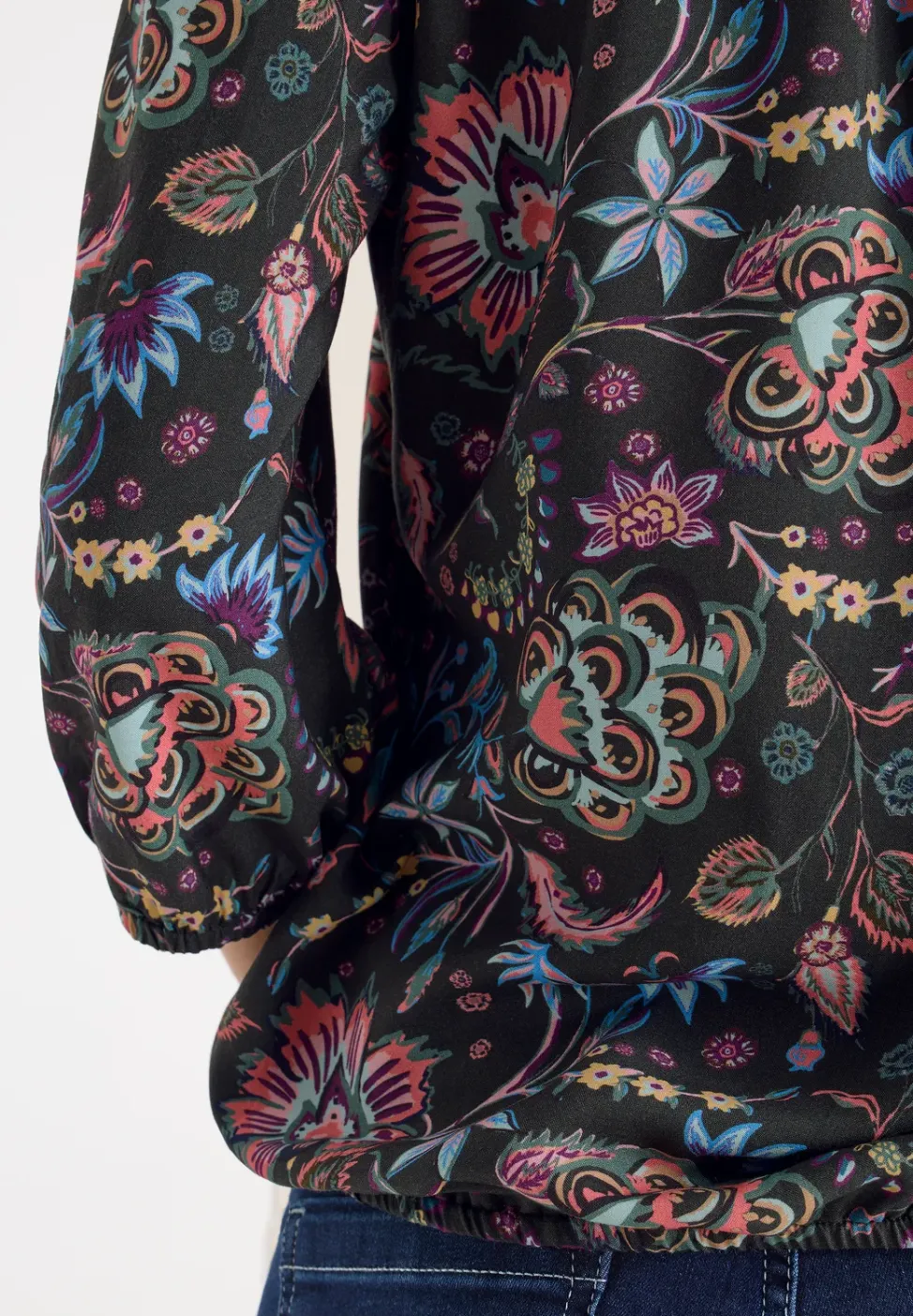 Gemusterte Bluse