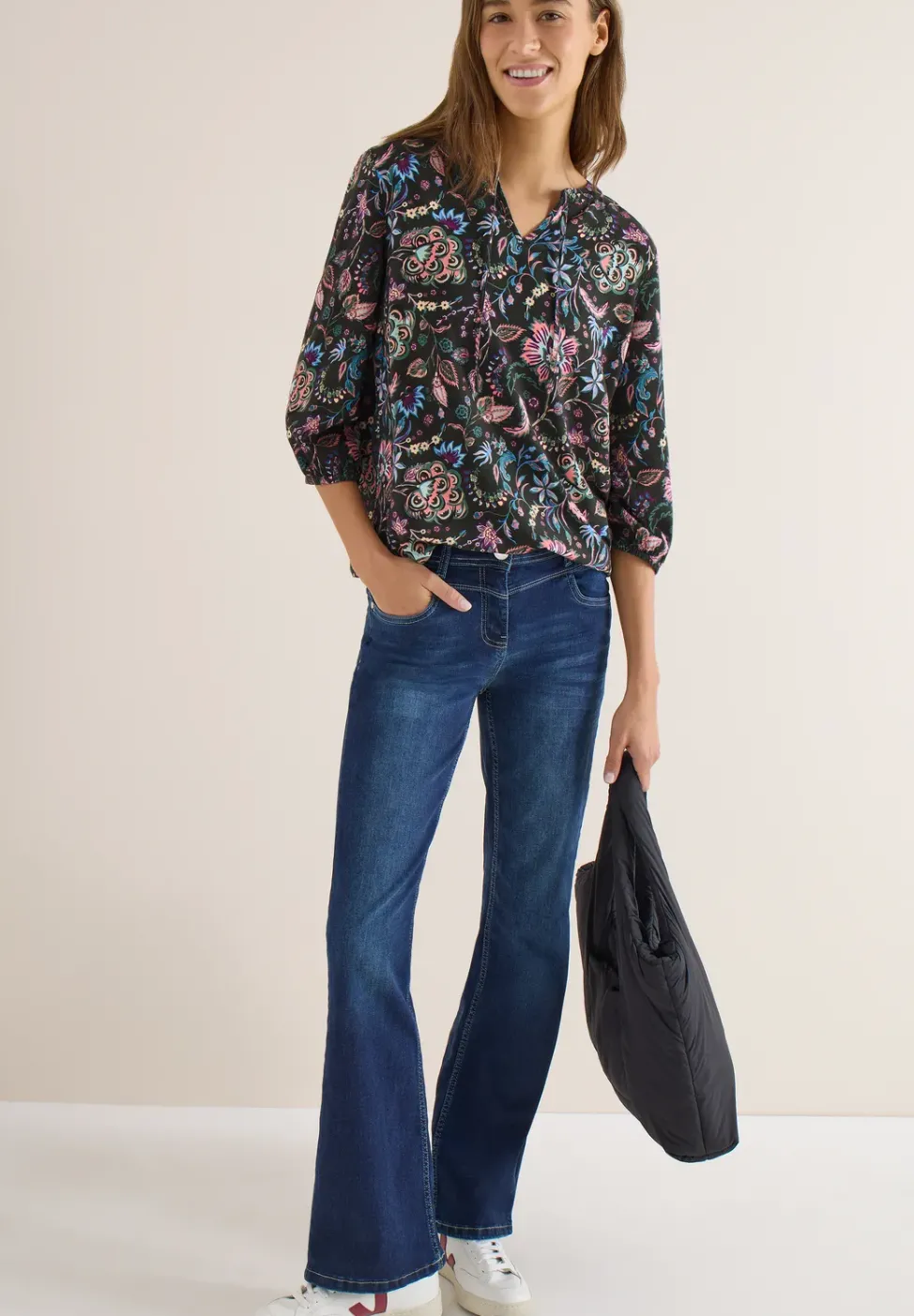 Gemusterte Bluse