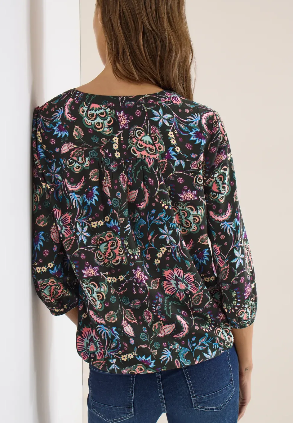 Gemusterte Bluse