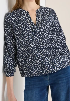 Gemusterte Bluse