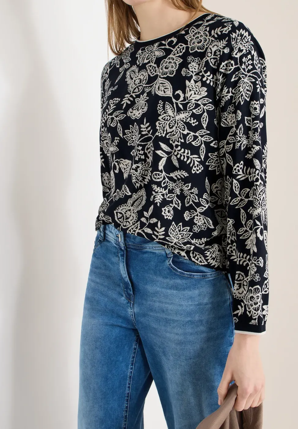 Gemusterte Bluse