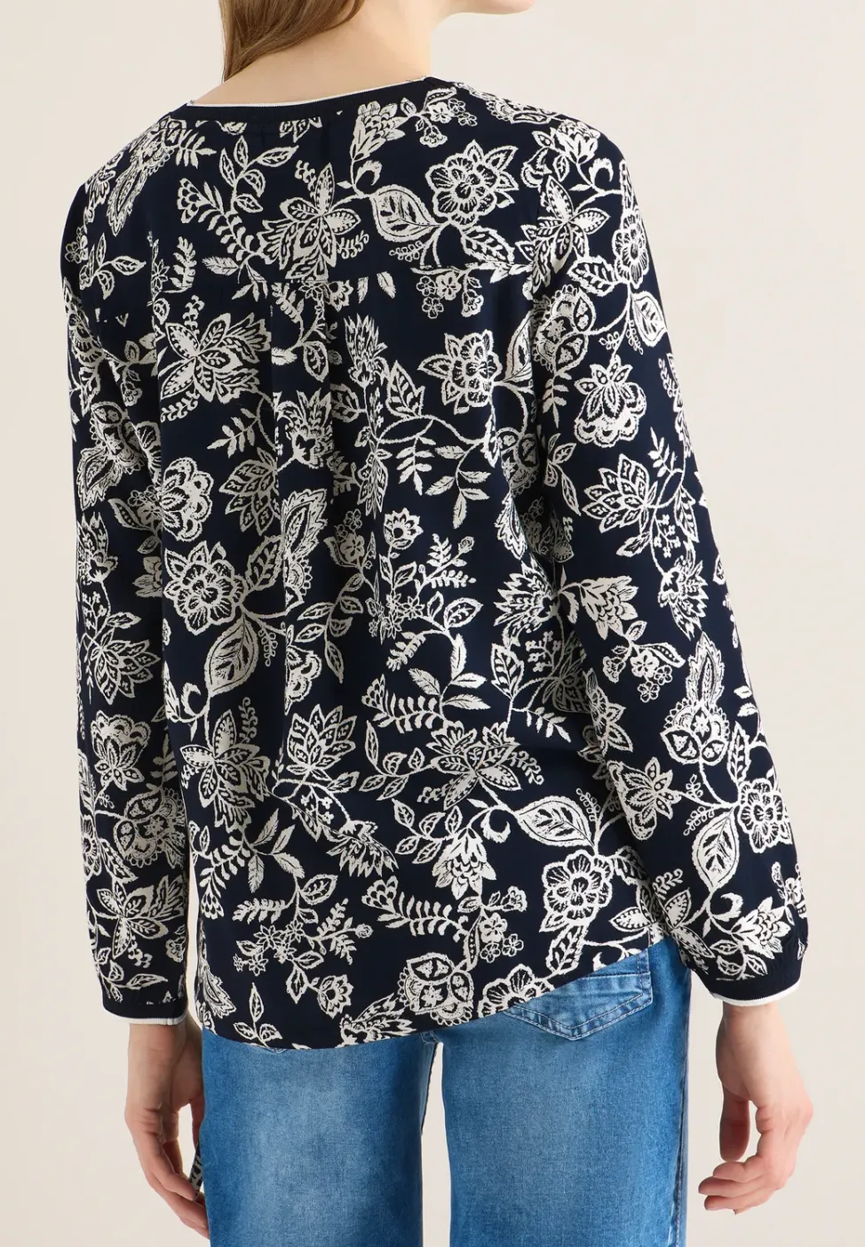 Gemusterte Bluse