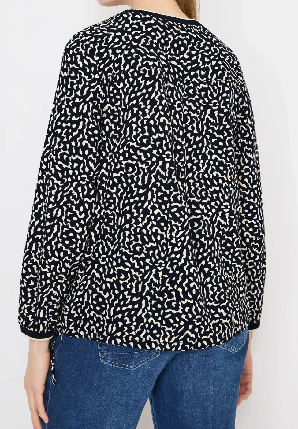 Gemusterte Bluse