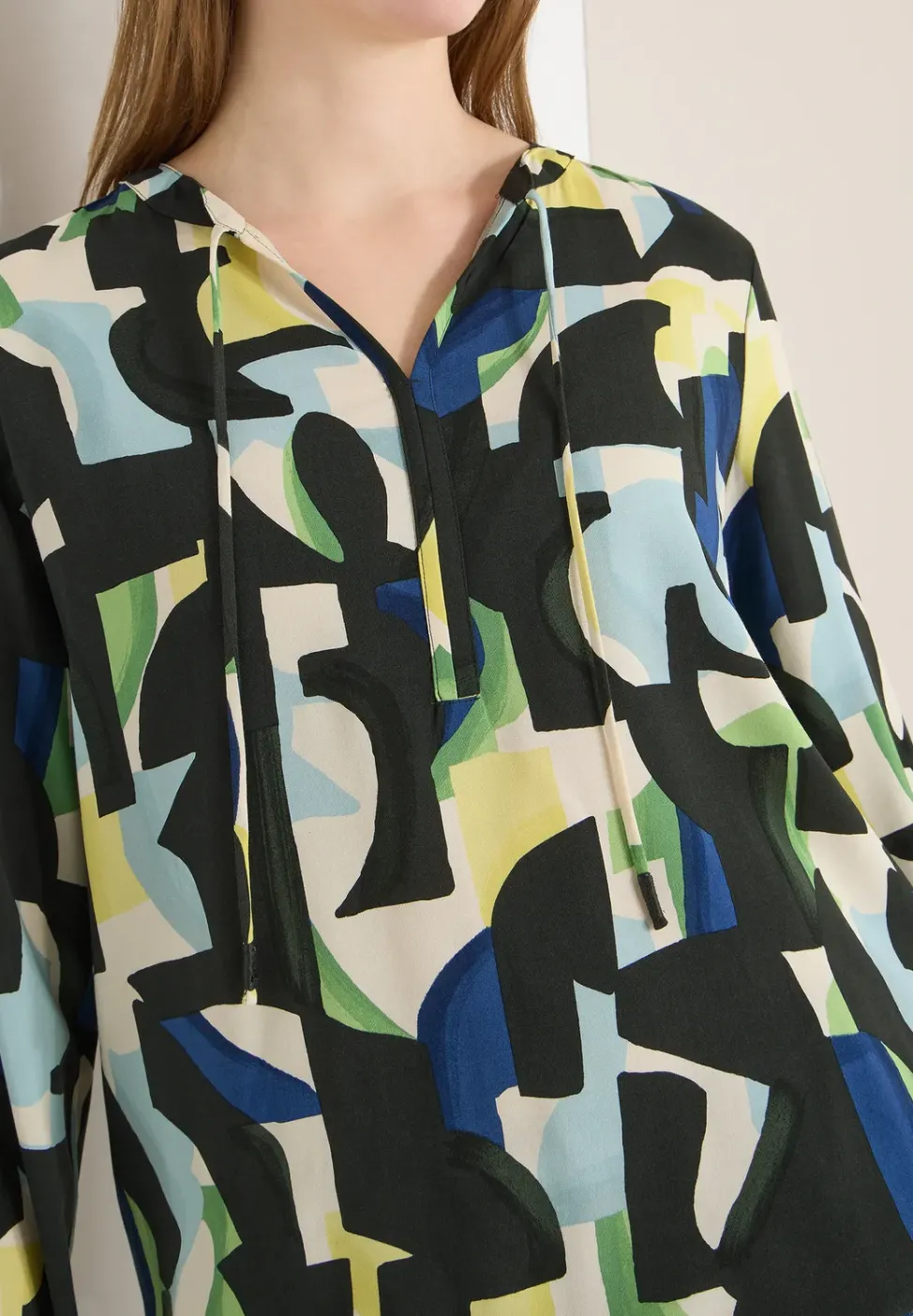 Gemusterte Bluse