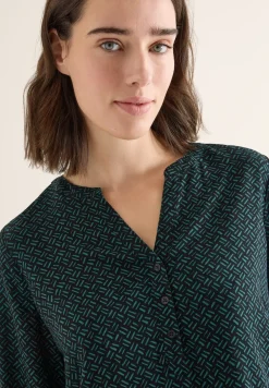 Gemusterte Bluse