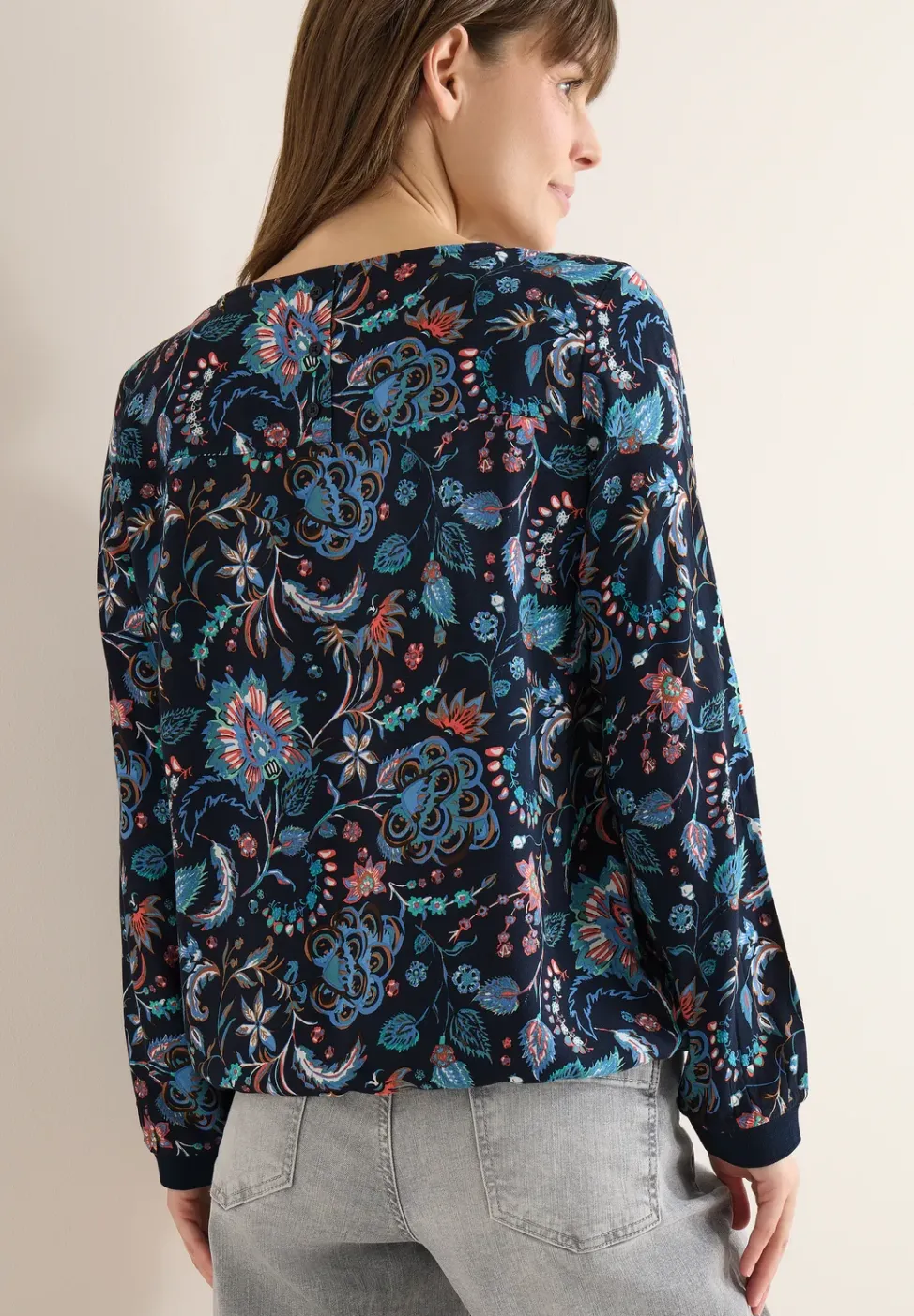Gemusterte Bluse