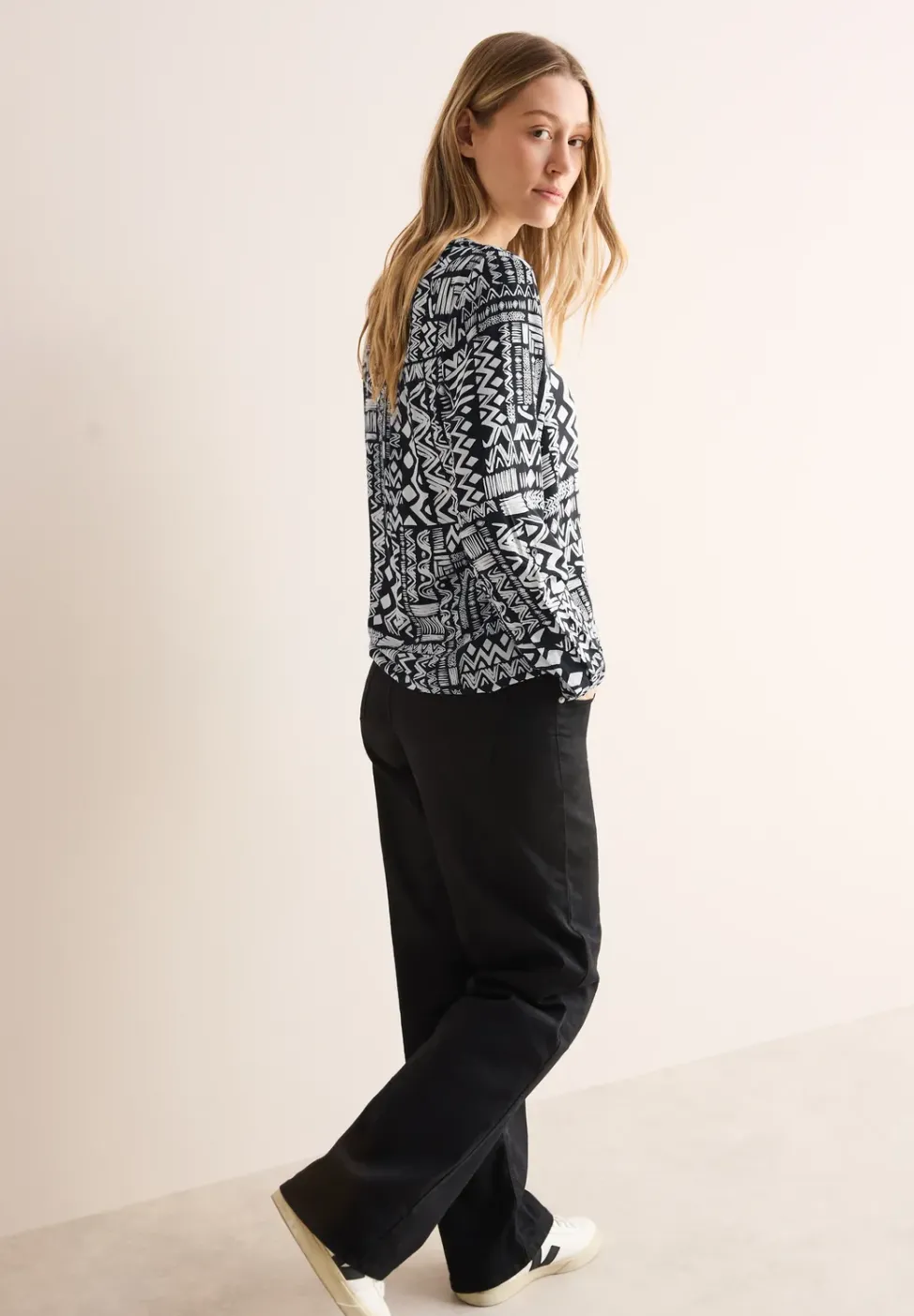 Gemusterte Bluse