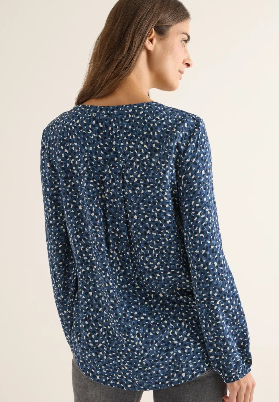 Gemusterte Bluse